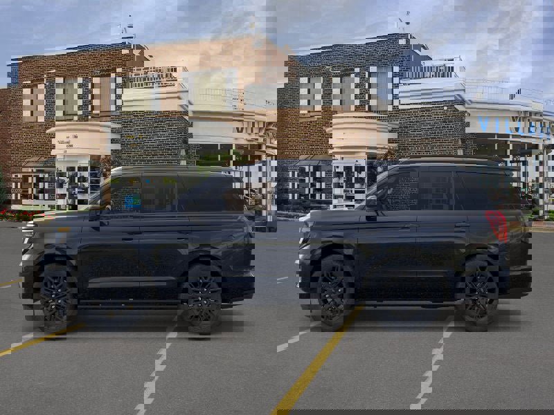 New 2026 Ford Expedition Platinum w/ Stealth Appearance Package image 3