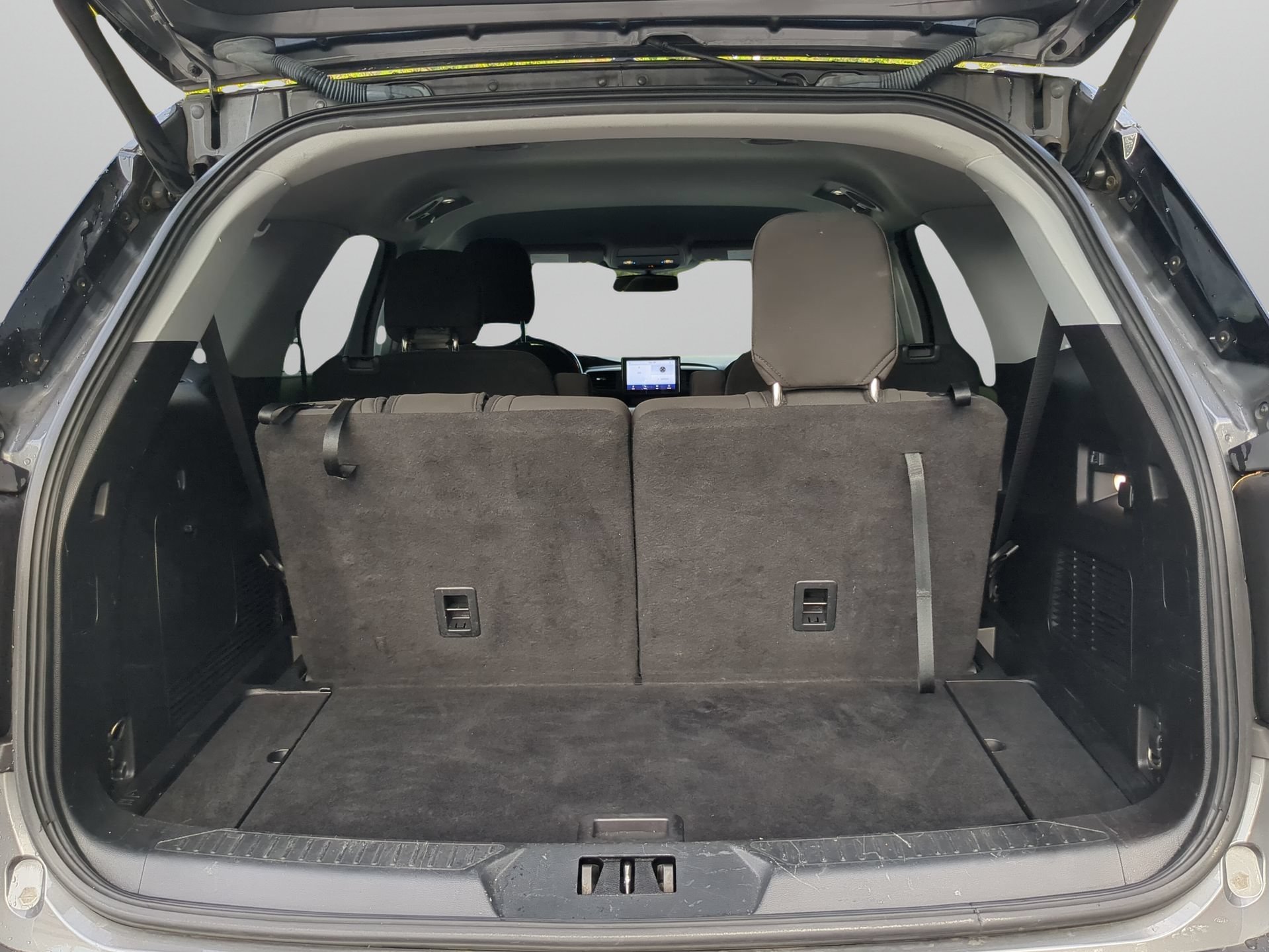 Certified 2021 Ford Explorer XLT RWD image 46