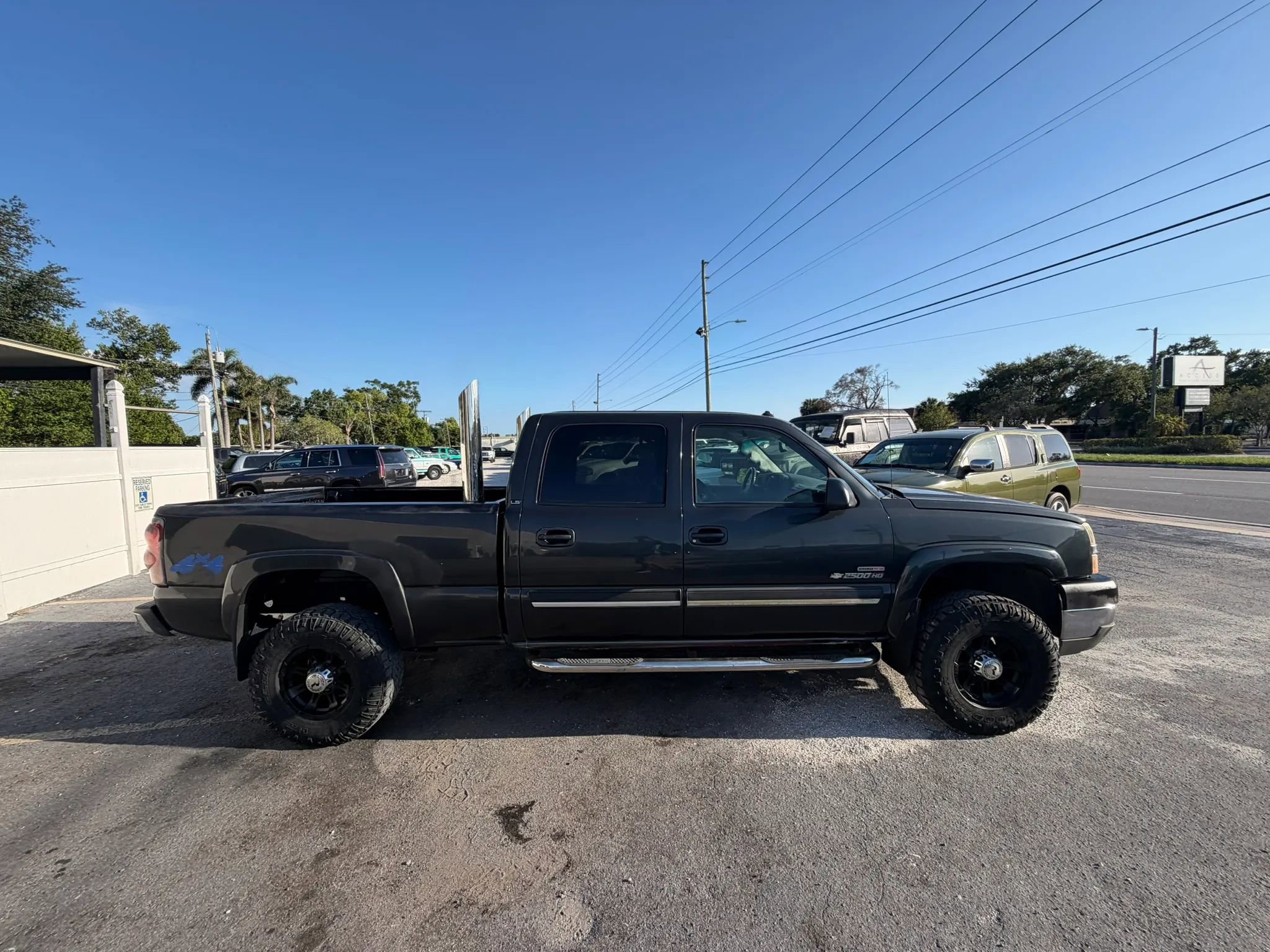 Used 2003 Chevrolet Silverado 2500 LS AWD/4WD image 5