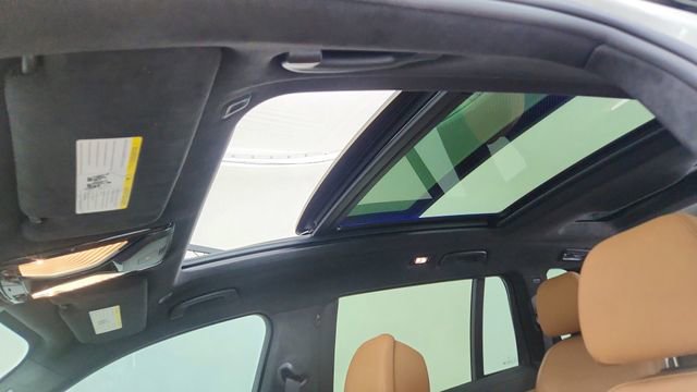 Used 2021 BMW X7 xDrive40i w/ M Sport Package image 62