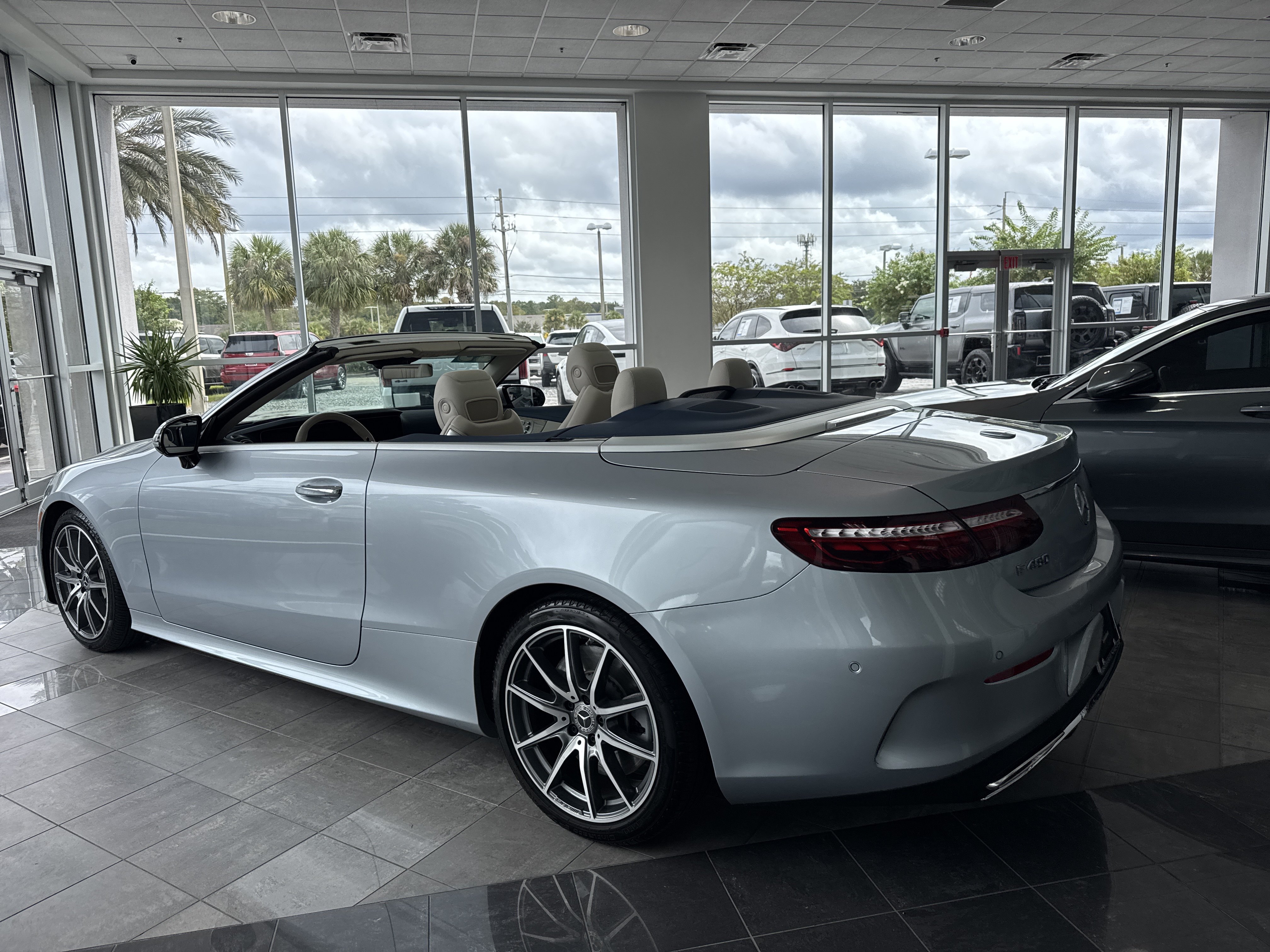 Certified 2023 Mercedes-Benz E 450 Cabriolet image 2