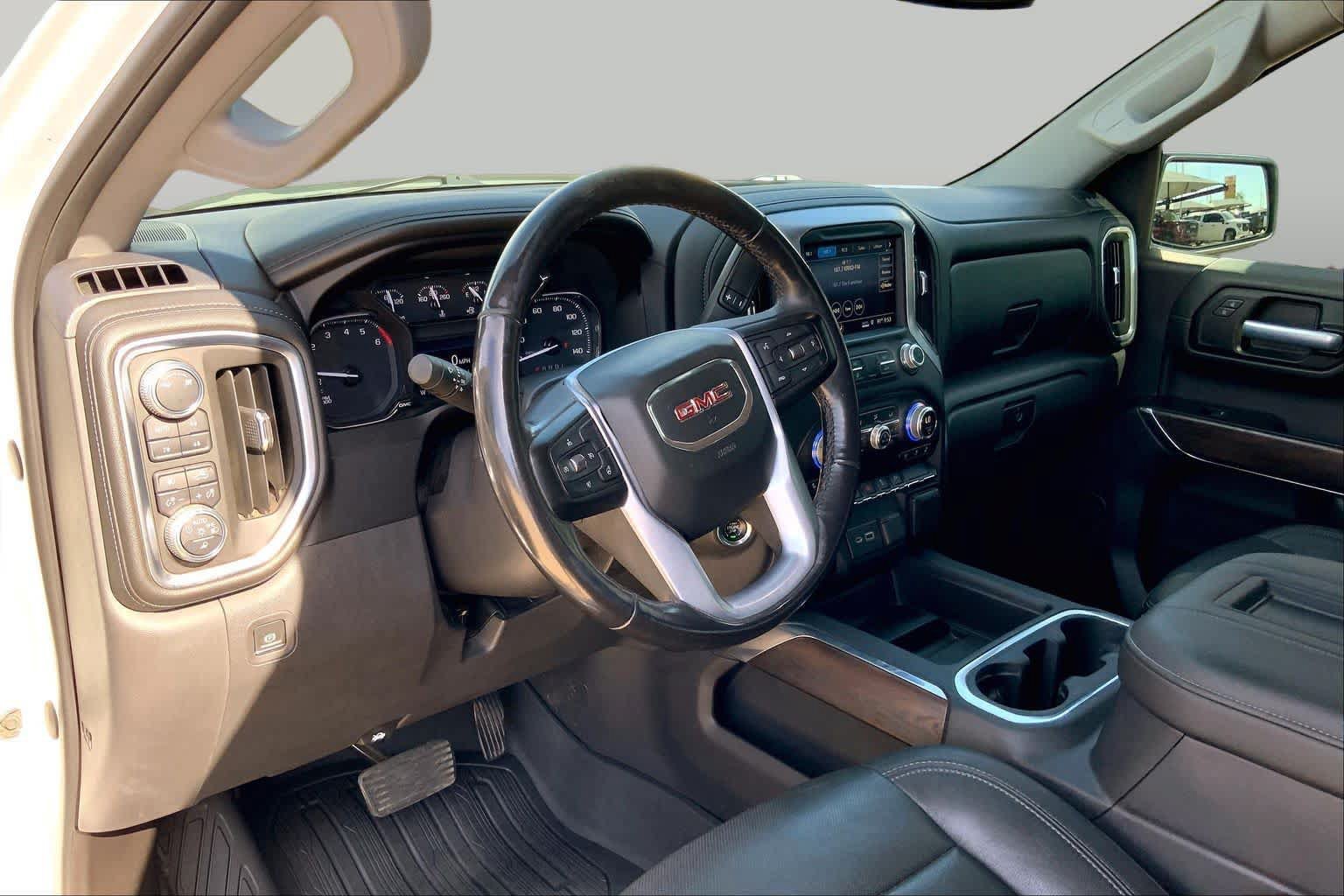 Used 2019 GMC Sierra 1500 SLT w/ SLT Premium Package AWD/4WD image 17