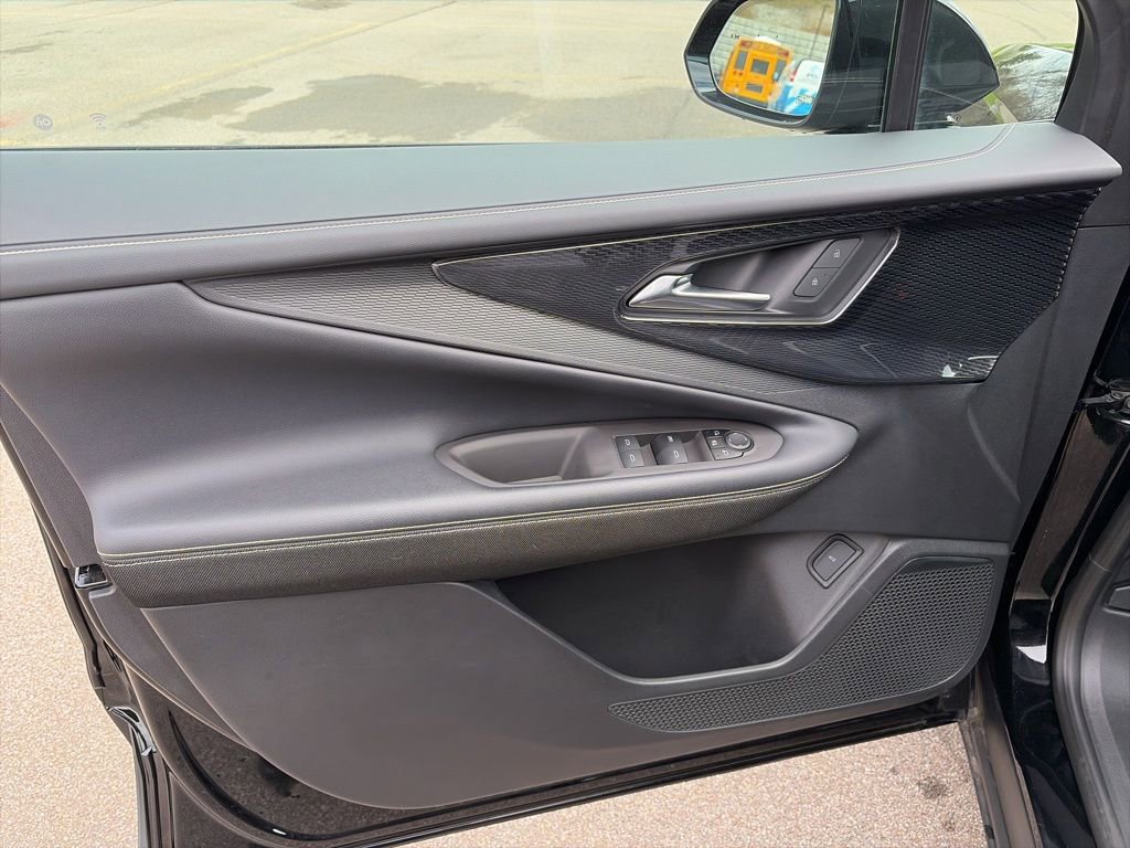 Used 2024 Chevrolet Blazer EV LT image 15