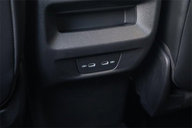 New 2025 Volkswagen Tiguan SE image 21