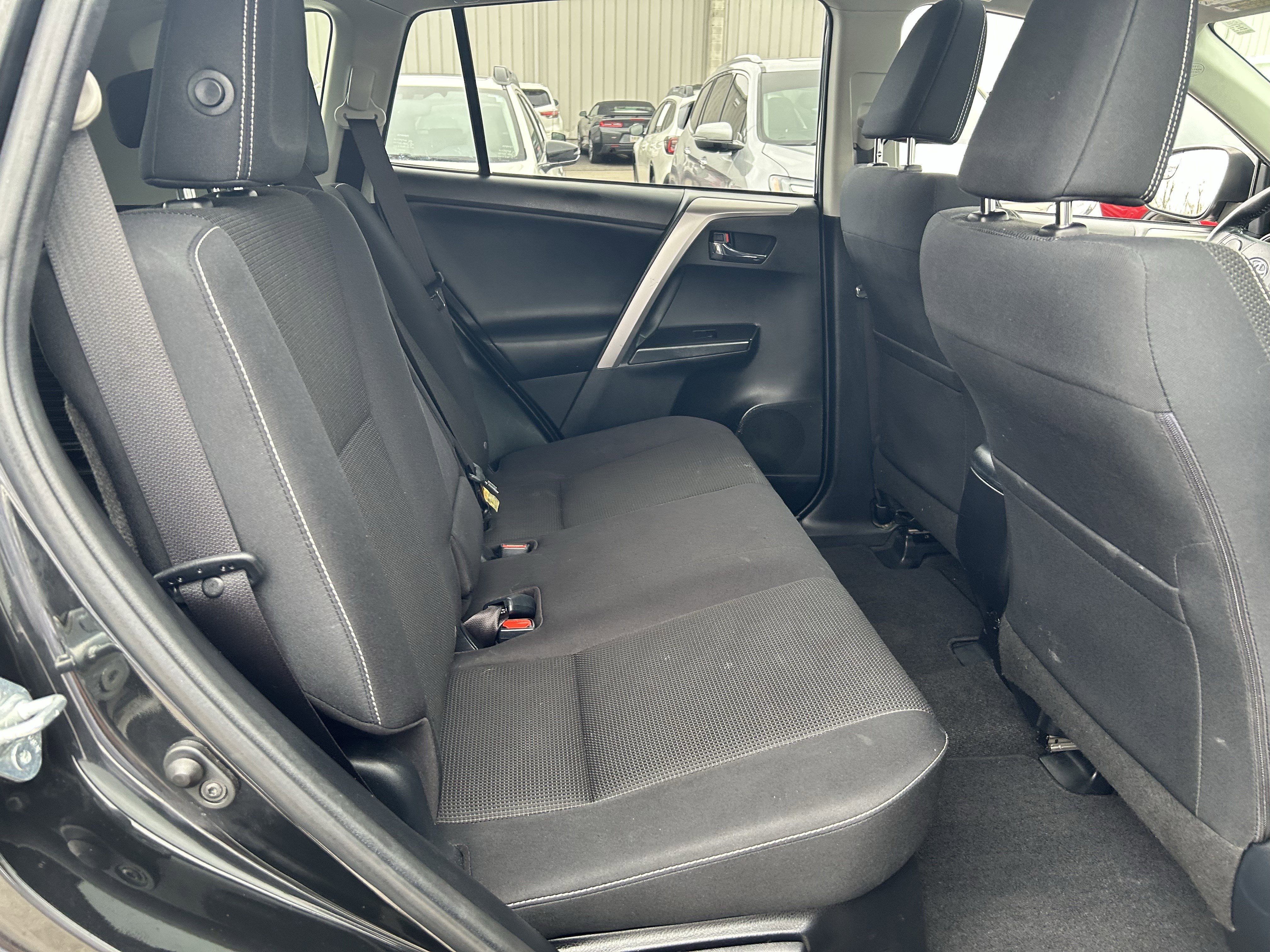 Used 2016 Toyota RAV4 XLE image 23