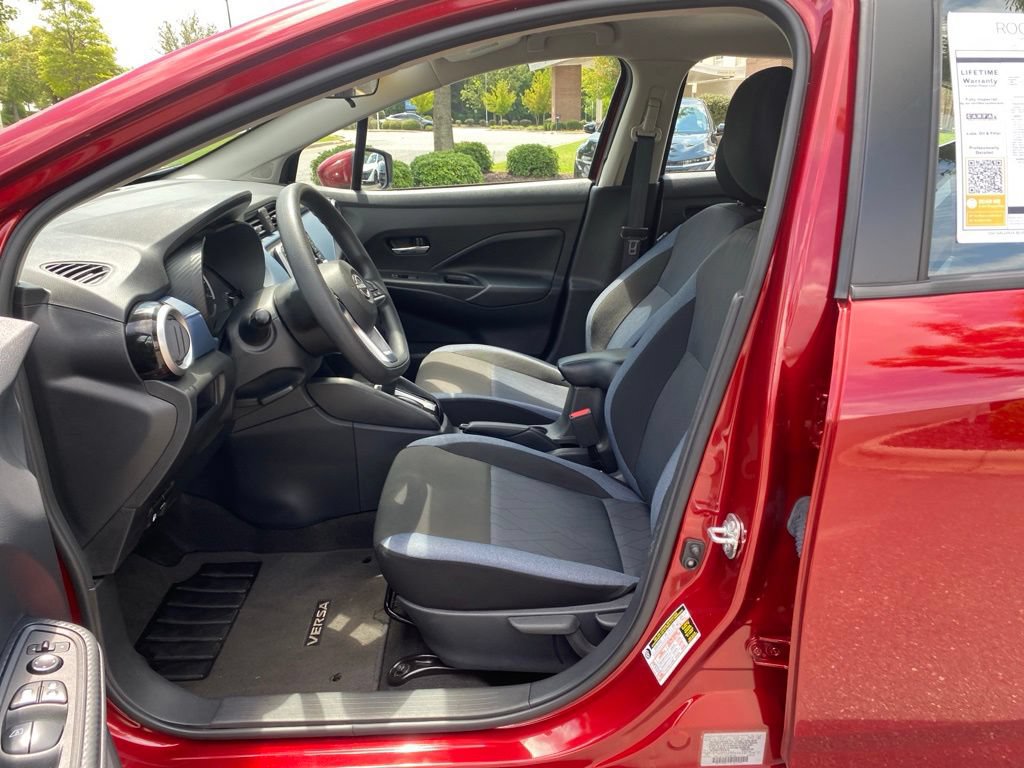 Certified 2025 Nissan Versa SV FWD image 17