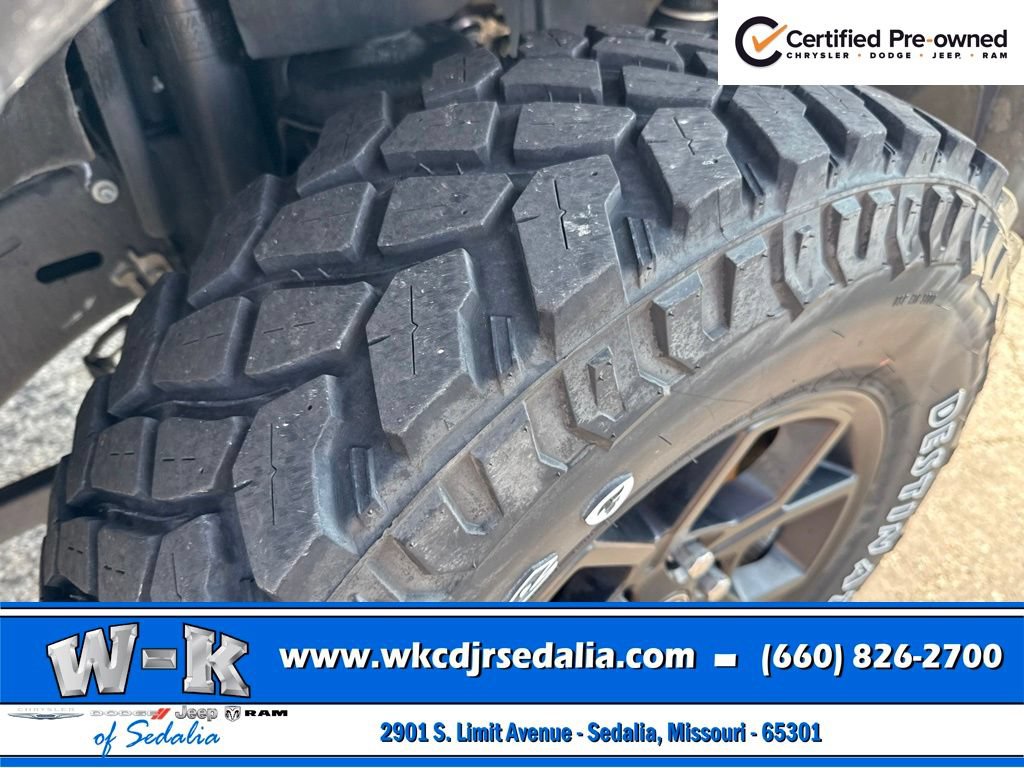 Certified 2025 Jeep Gladiator Sport AWD/4WD image 4