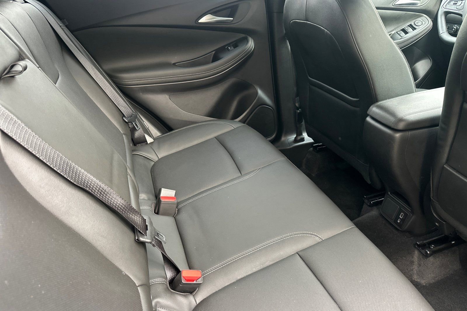 Certified 2024 Buick Encore GX Sport Touring w/ Comfort Package image 19