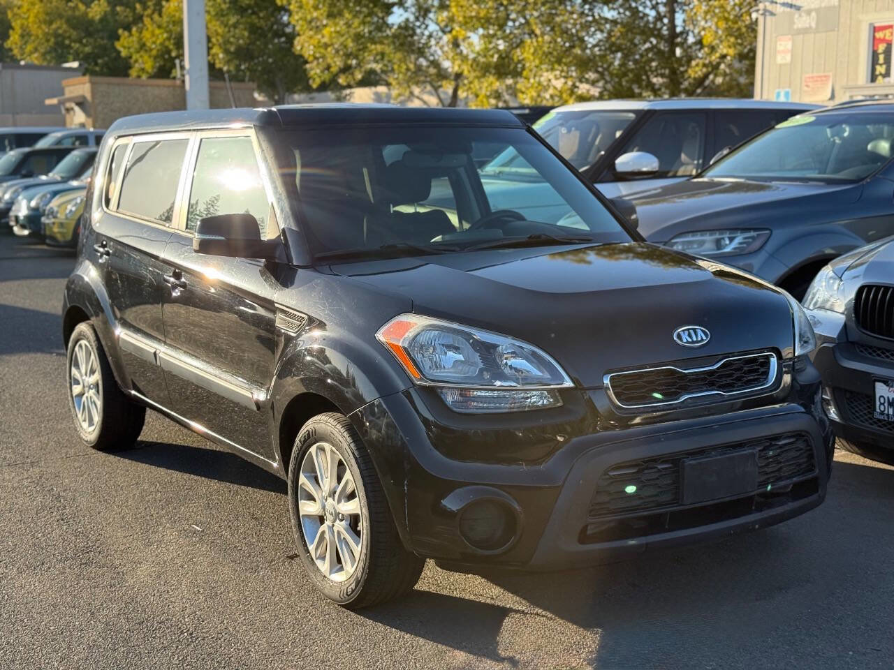 Used 2012 Kia Soul + FWD image 5