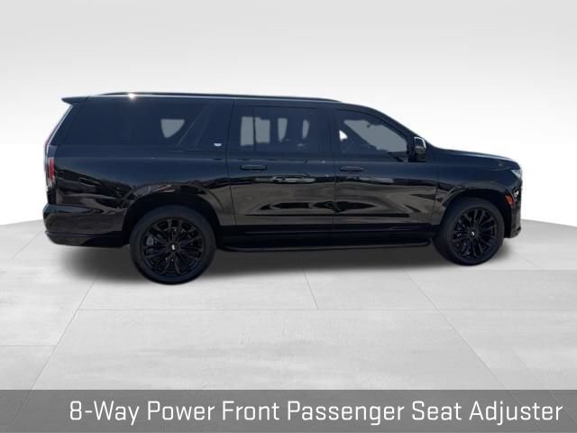 Used 2023 Cadillac Escalade ESV Premium Luxury AWD/4WD image 18