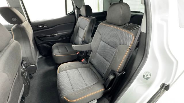 Used 2023 GMC Acadia AT4 AWD/4WD image 12