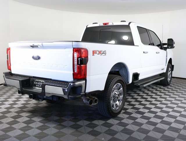 Used 2023 Ford F250 Lariat w/ Chrome Package image 5