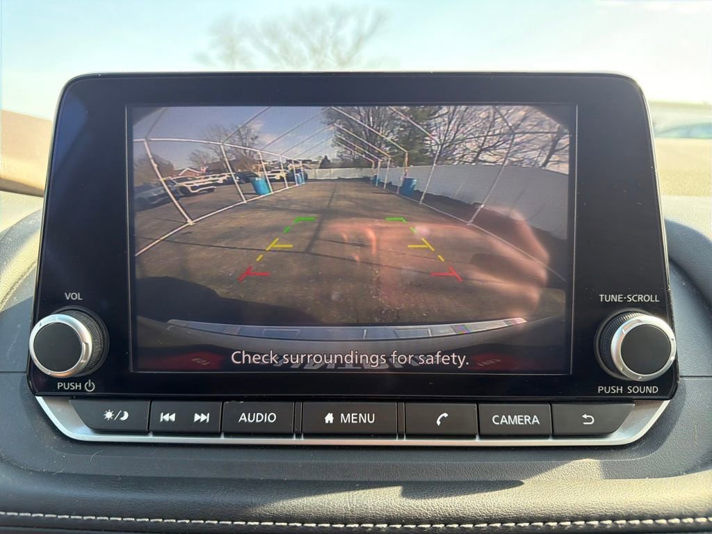 Used 2023 Nissan Rogue SV image 21