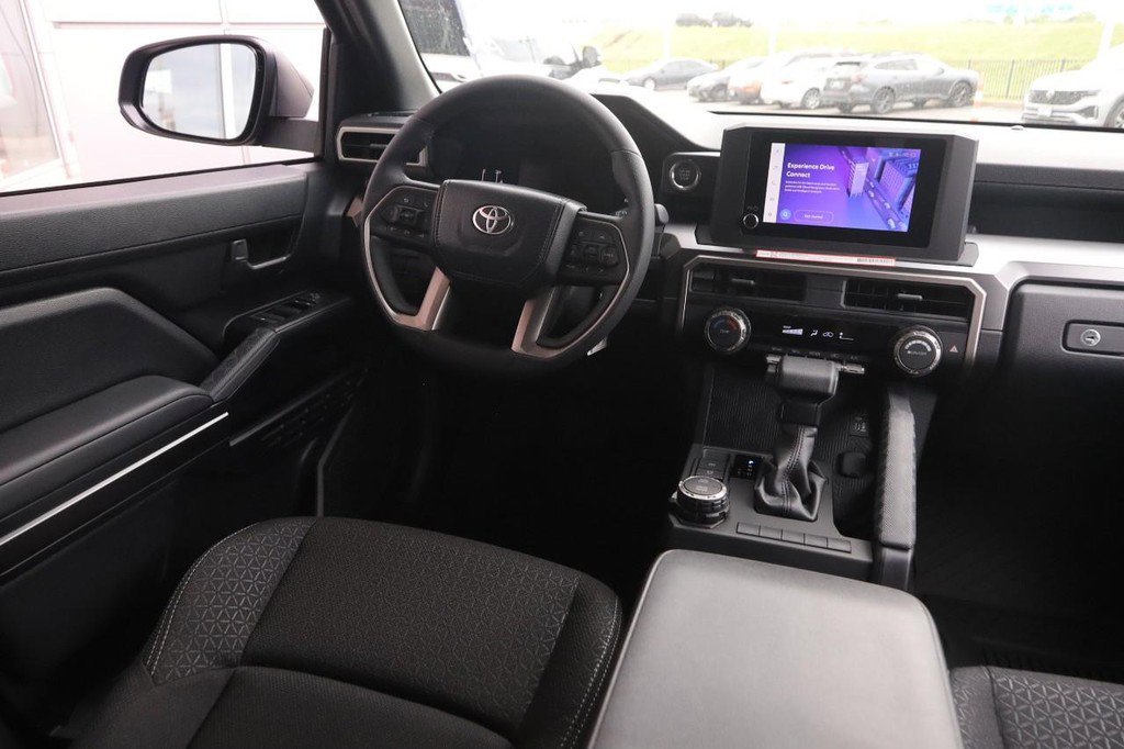 New 2026 Toyota 4Runner SR5 AWD/4WD image 24