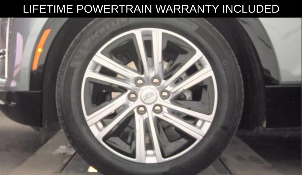Used 2024 Cadillac Lyriq Tech RWD image 9