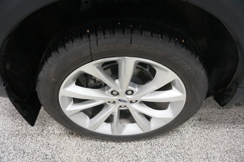 Used 2023 Ford Explorer Platinum w/ Technology Package image 7