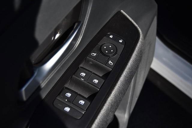 New 2026 Nissan Kicks SV image 9