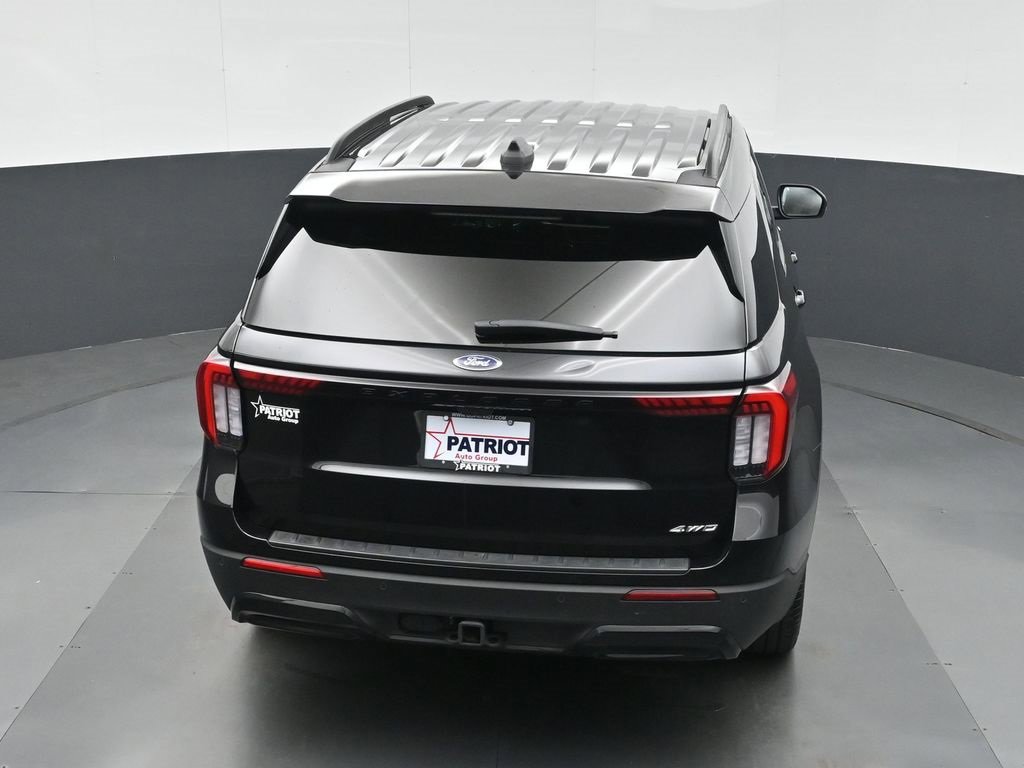 Used 2025 Ford Explorer ST-Line w/ ST-Line Street Pack image 27