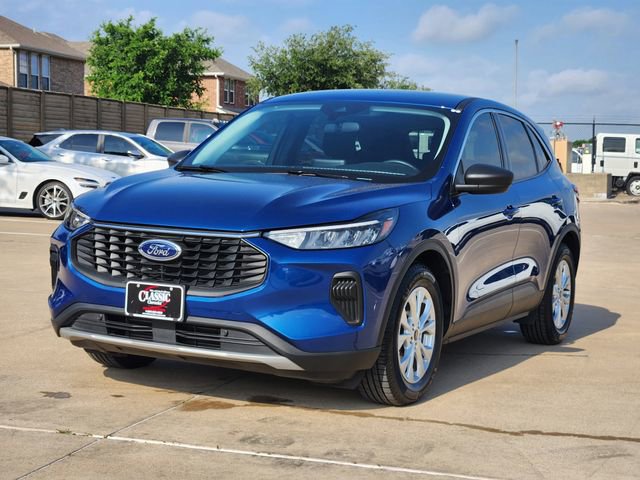 Used 2023 Ford Escape Active w/ Cold Weather Package FWD image 12