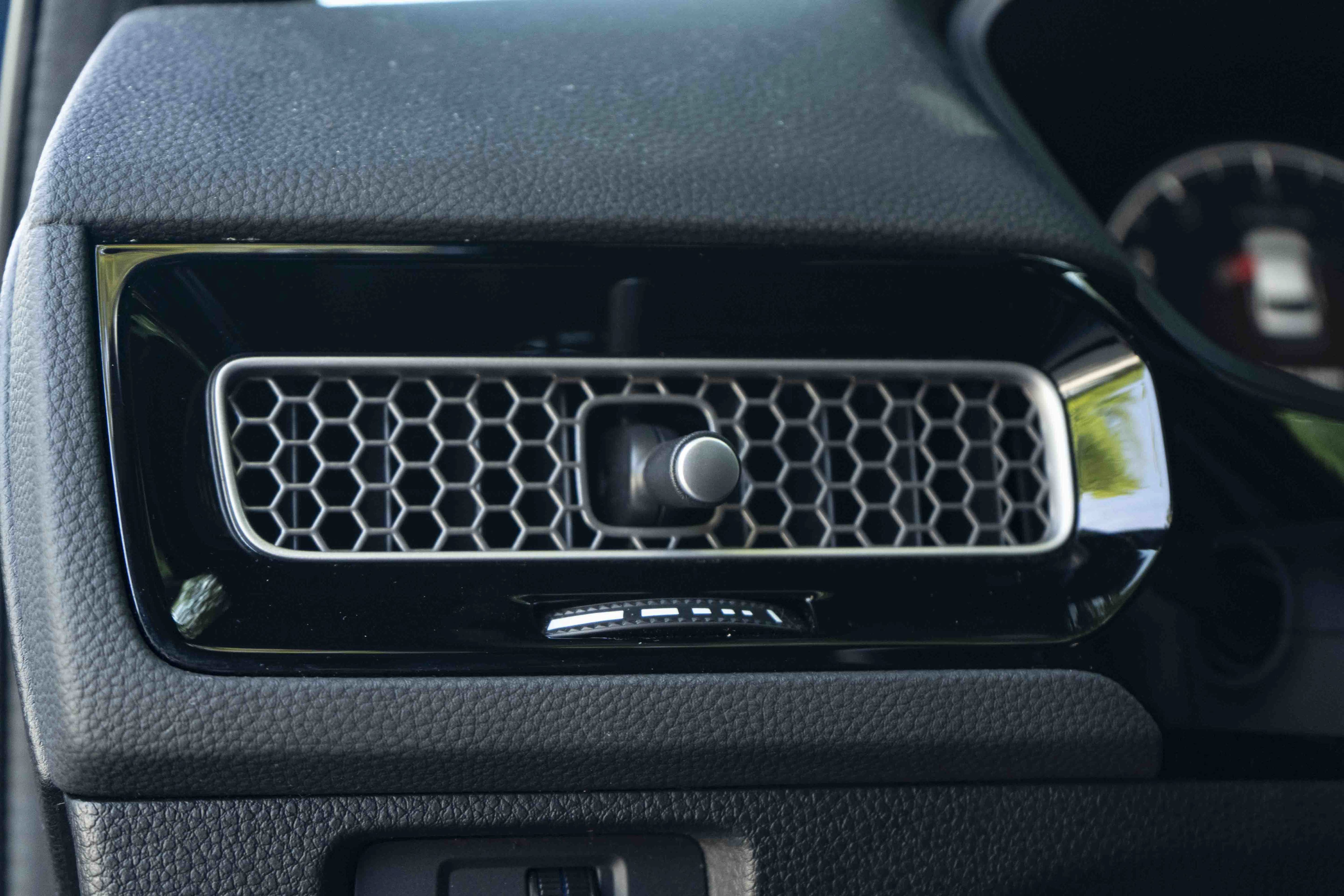 Certified 2025 Honda Civic Sport image 39