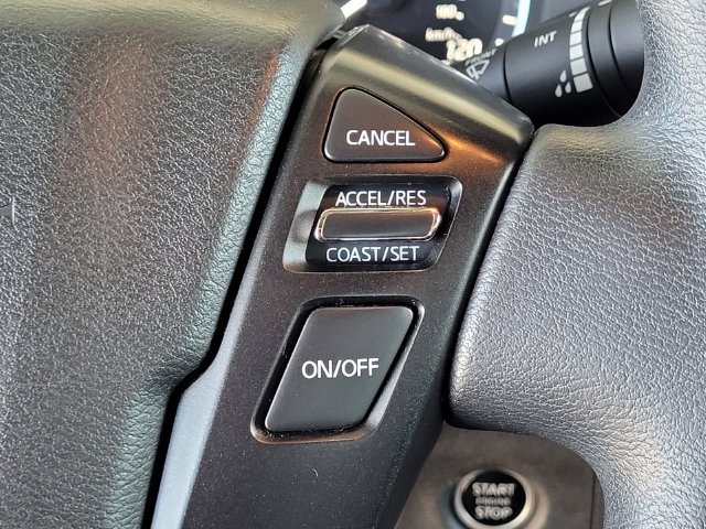 Used 2024 Nissan Frontier SV AWD/4WD image 25