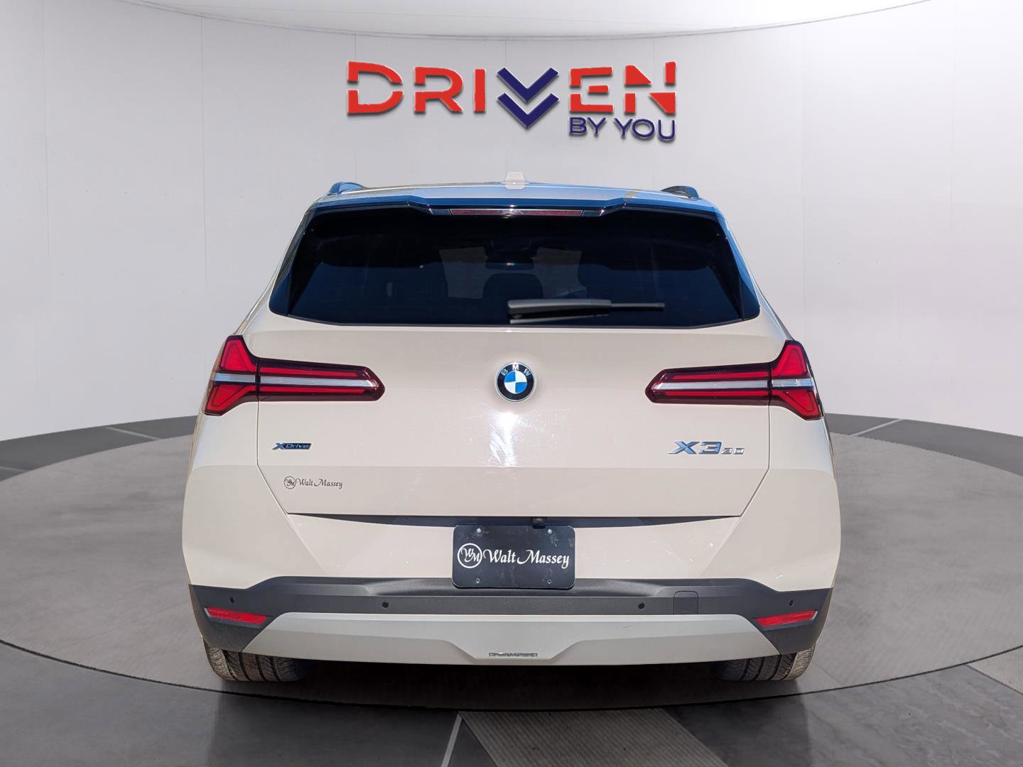 Used 2025 BMW X3 xDrive30i w/ Premium Package image 4