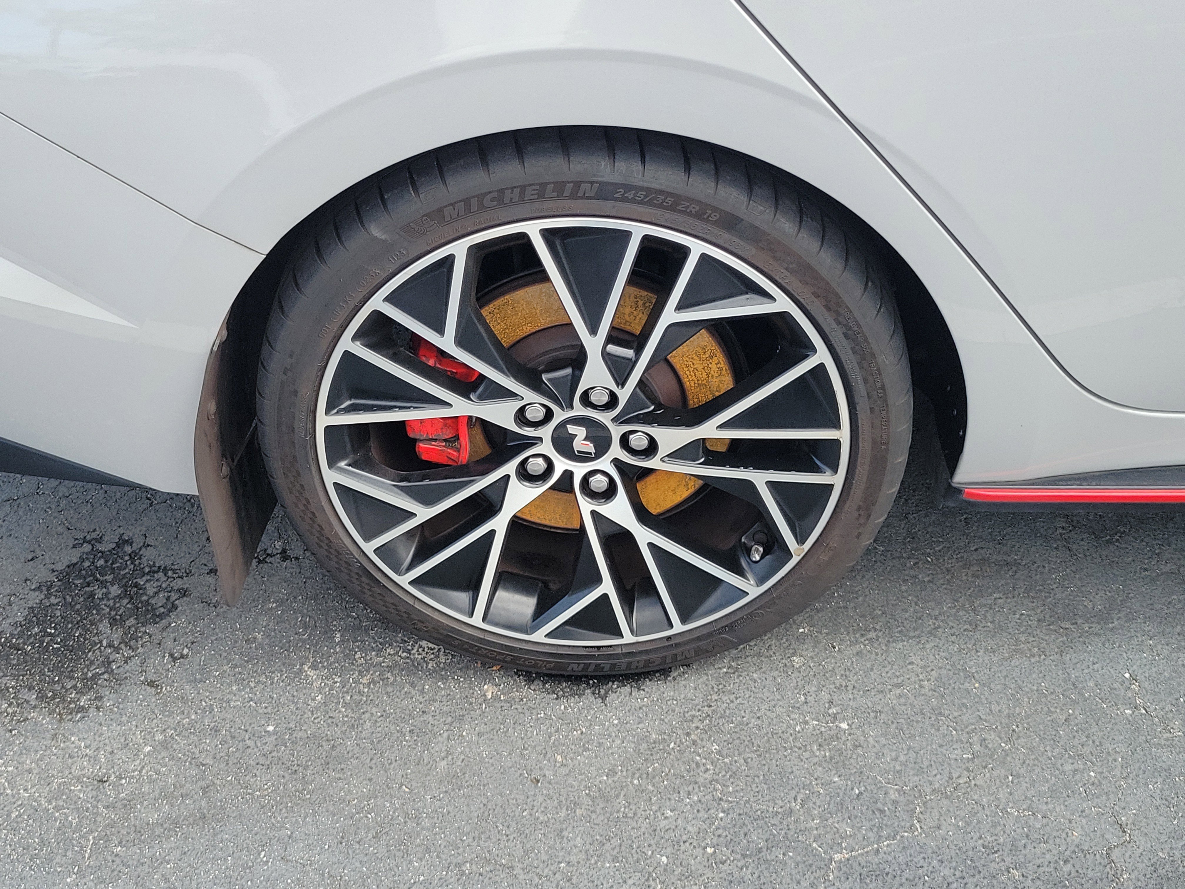 Used 2023 Hyundai Elantra N image 9