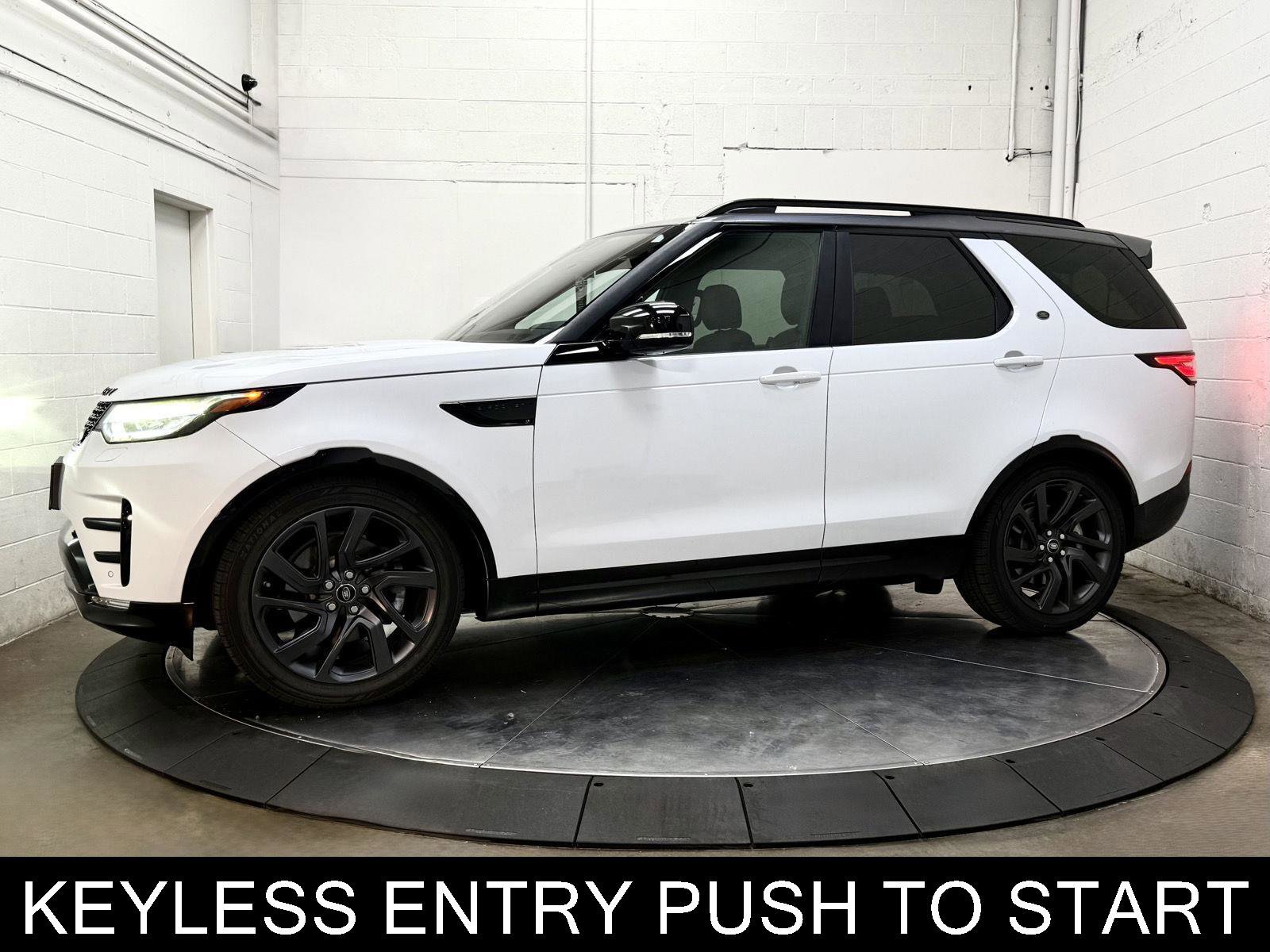 Used 2017 Land Rover Discovery HSE AWD/4WD image 4