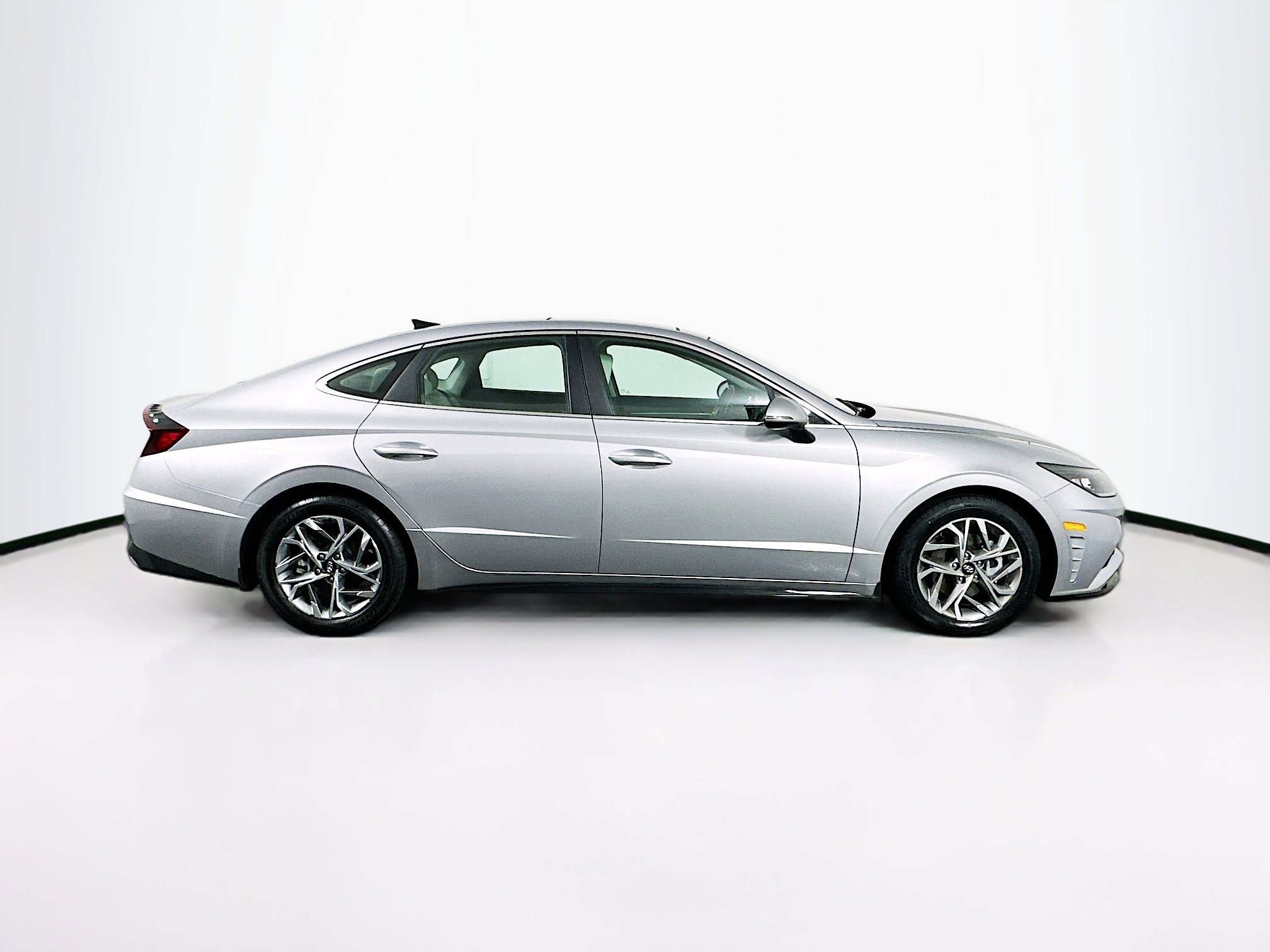 Used 2023 Hyundai Sonata SEL w/ Convenience Package image 10