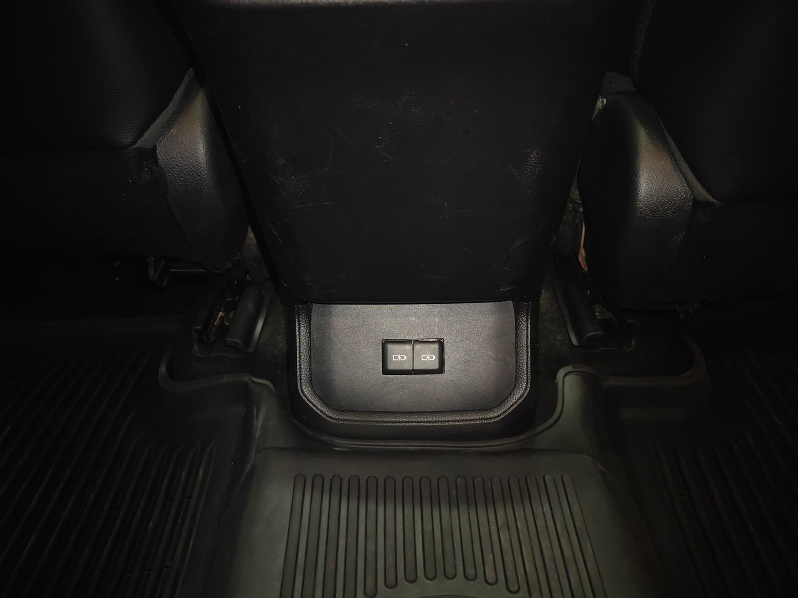 Used 2023 Toyota Highlander XSE image 34