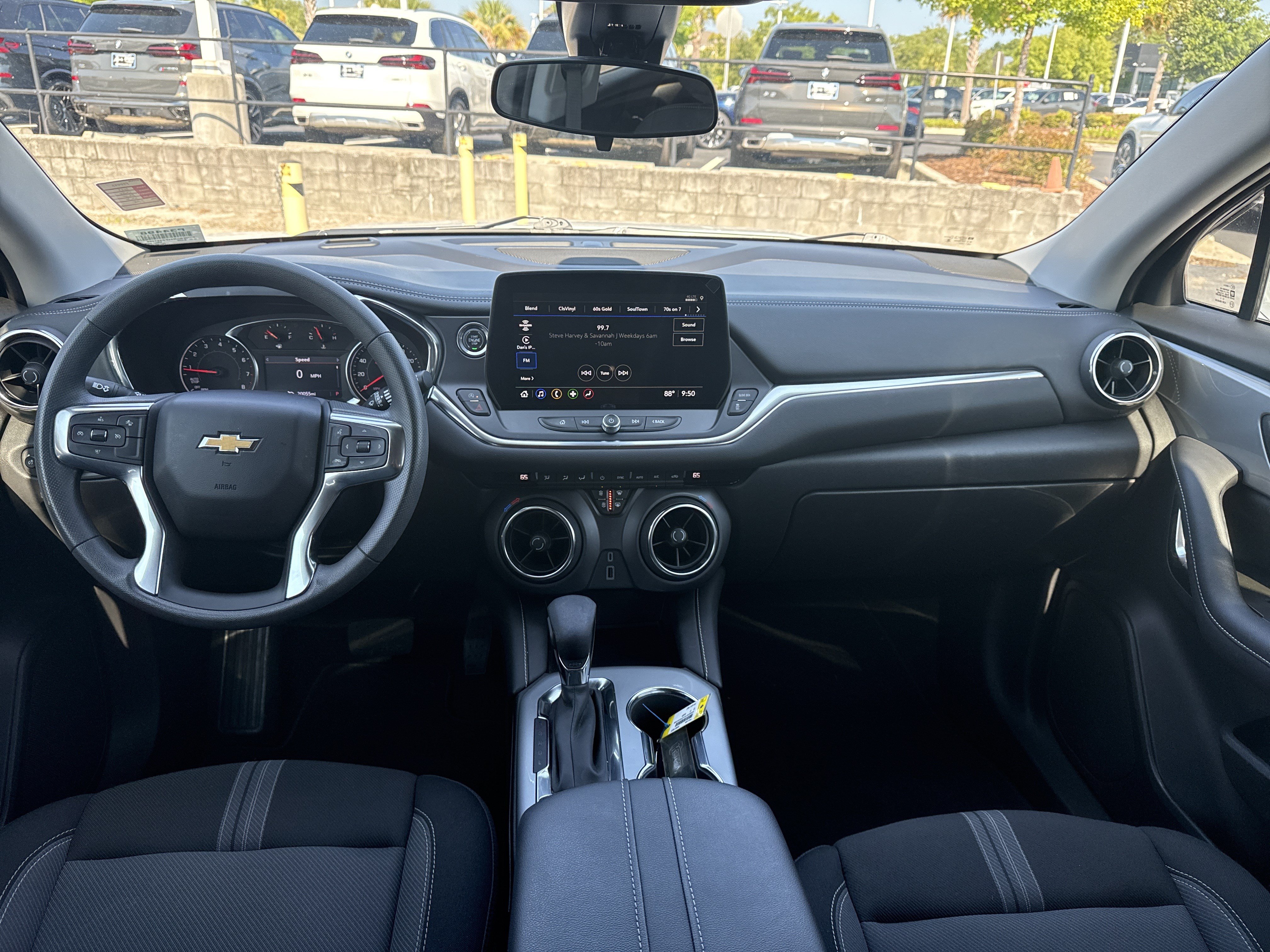 Used 2023 Chevrolet Blazer LT FWD image 27