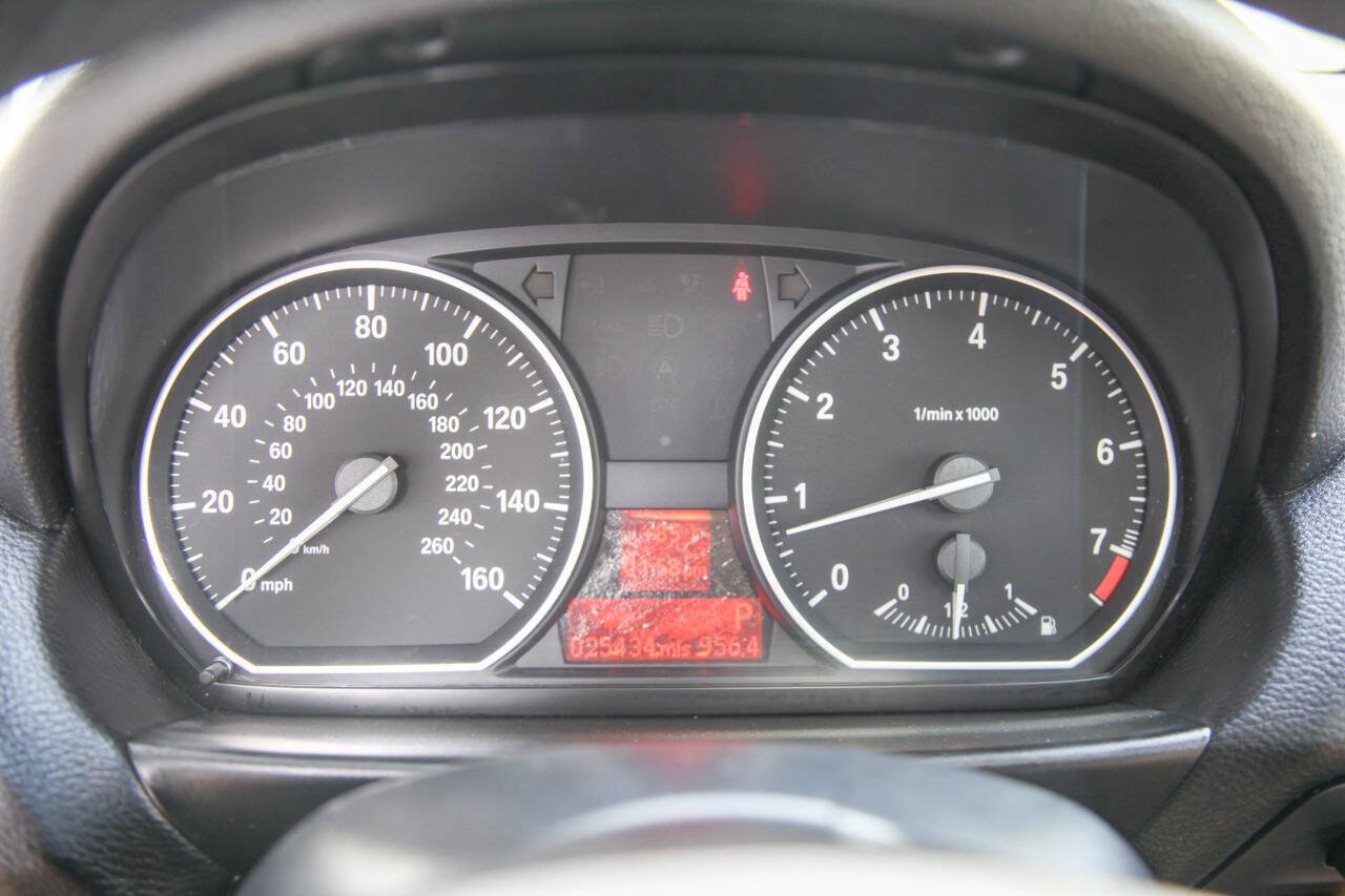 Used 2011 BMW 128i Coupe RWD image 34