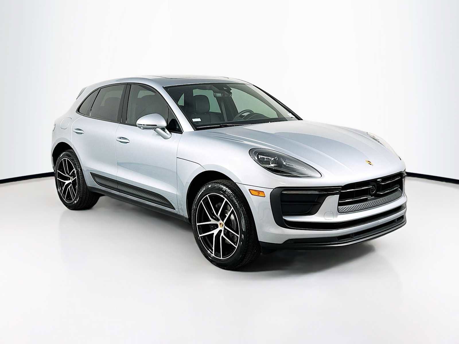 New 2025 Porsche Macan image 7