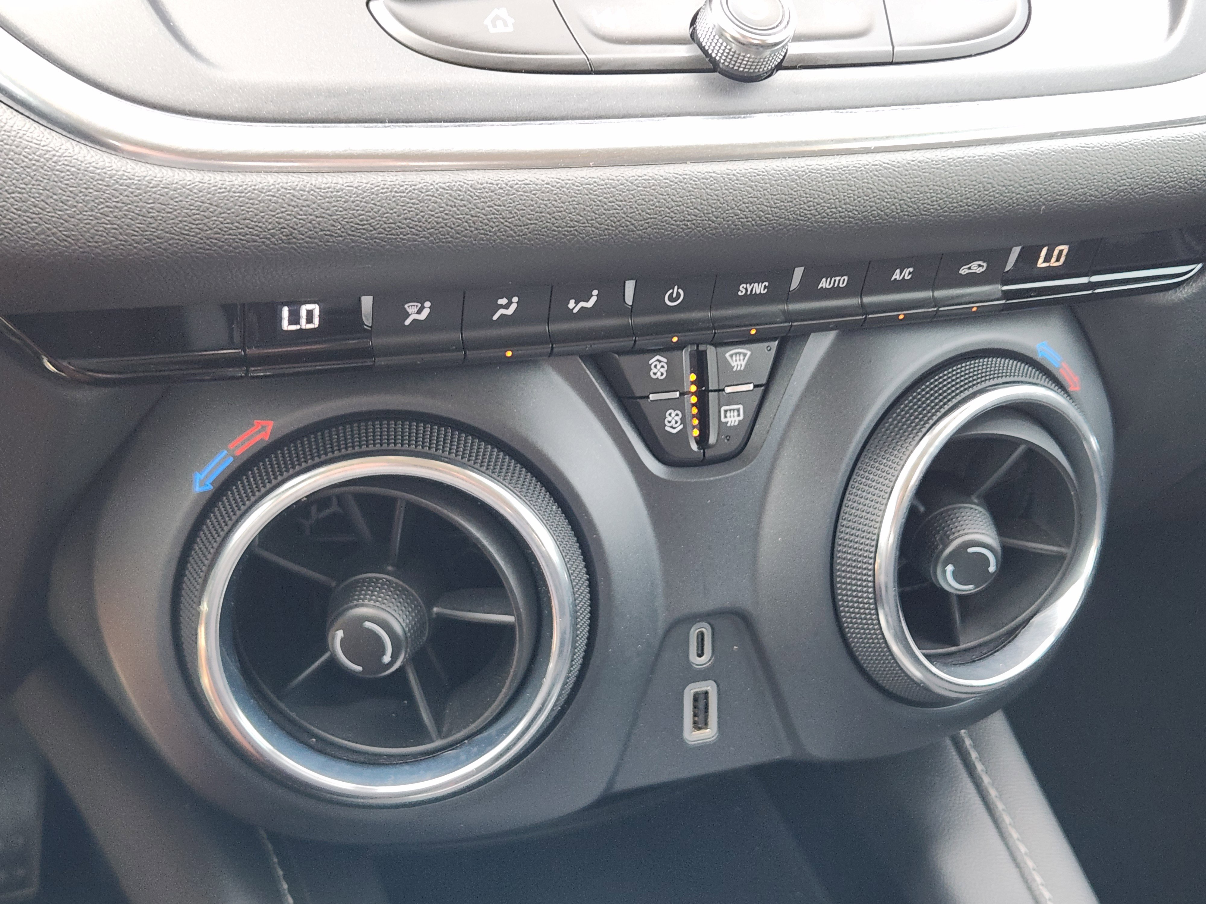 Used 2023 Chevrolet Blazer LT w/ Driver Confidence Package FWD image 21