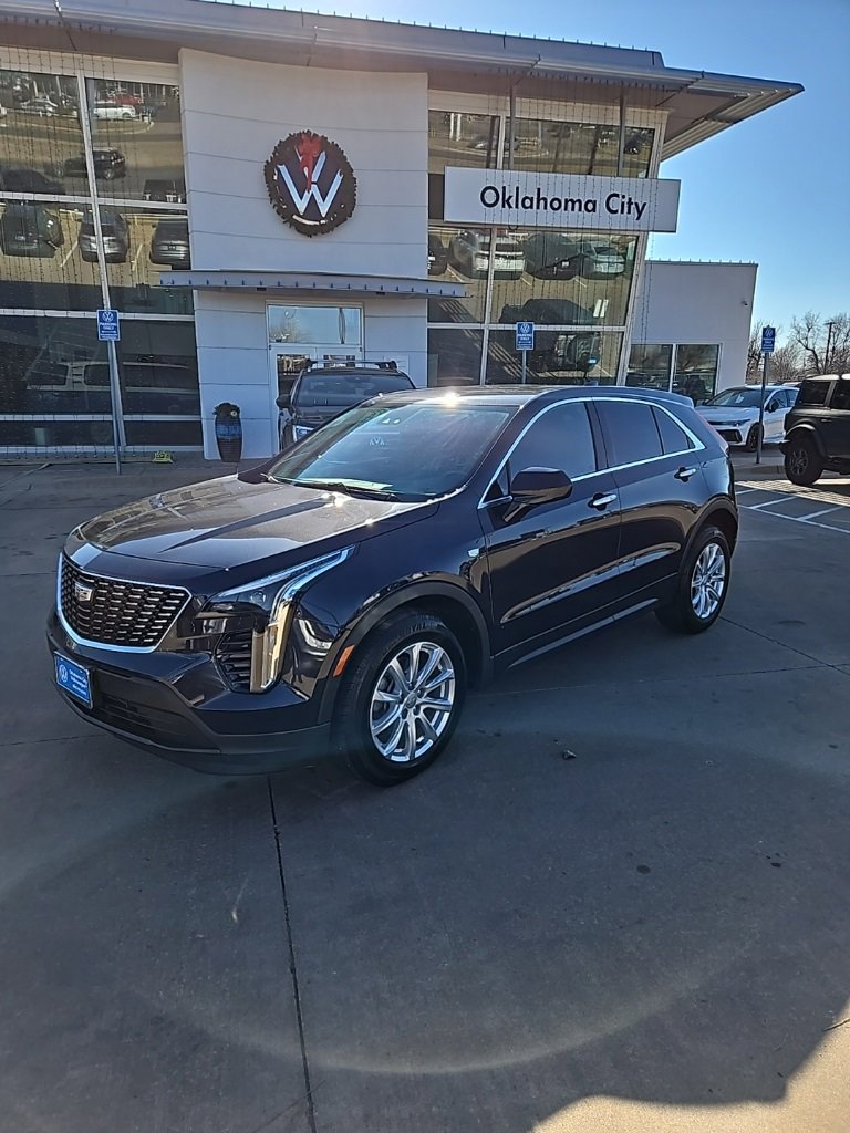 Used 2023 Cadillac XT4 Luxury image 1