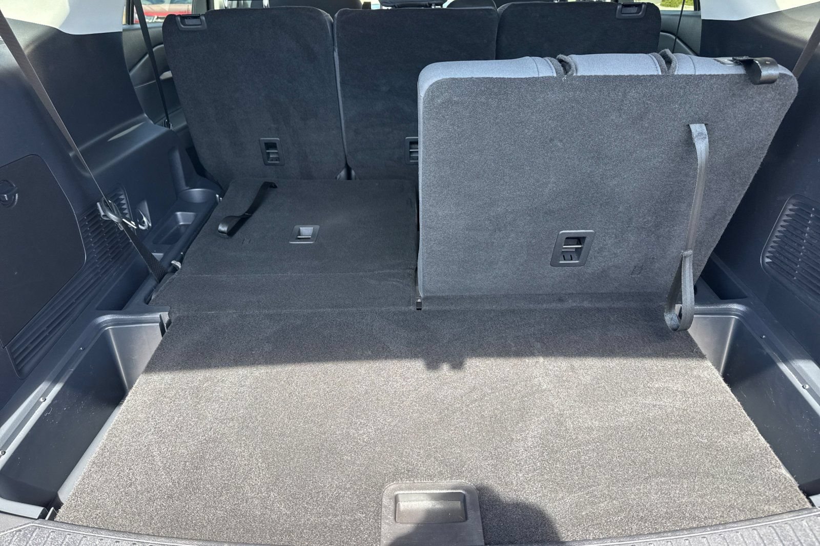 Certified 2025 Ford Explorer Active RWD image 18