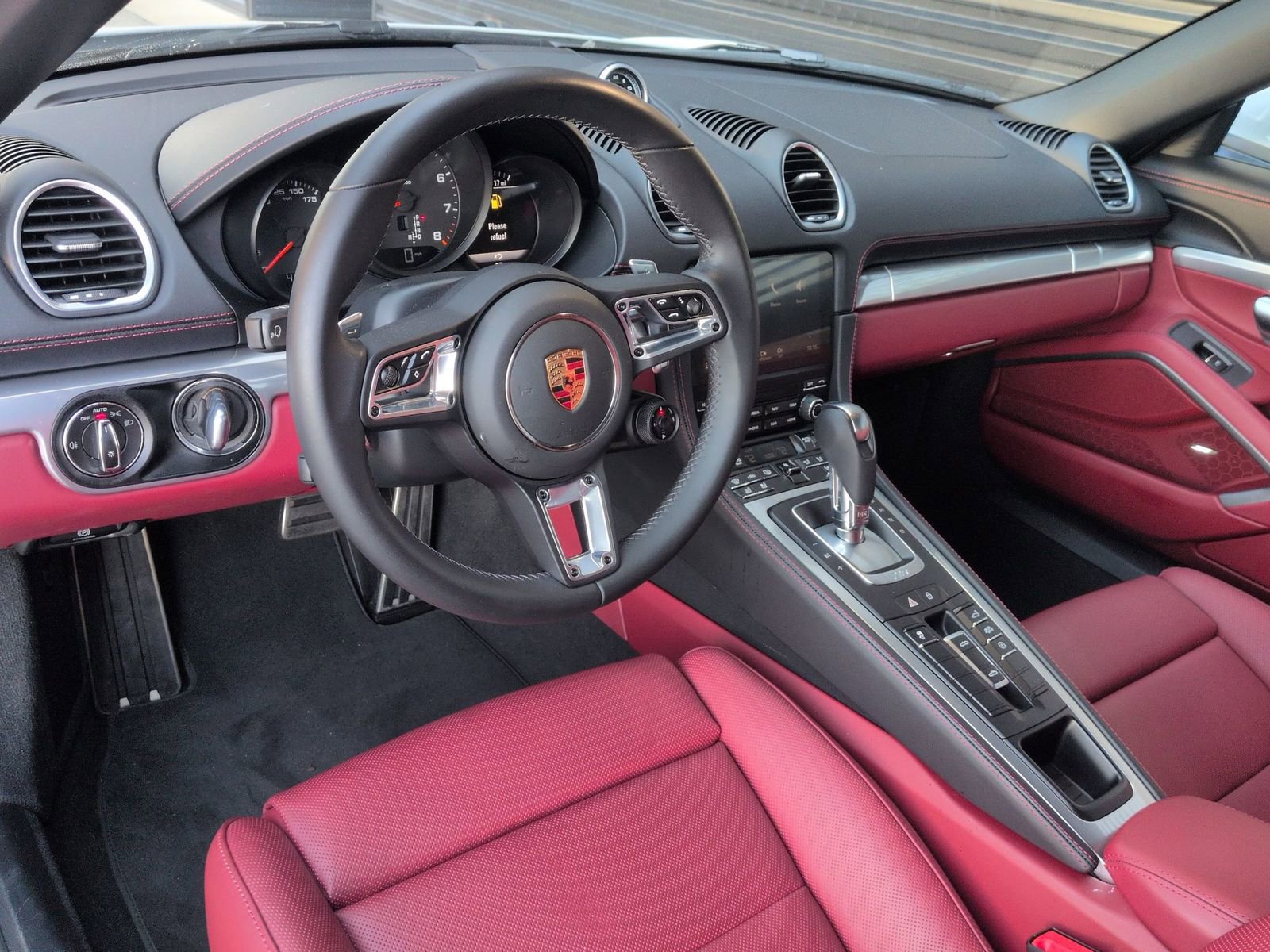 Certified 2025 Porsche 718 Boxster image 4