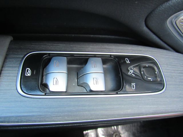 Used 2023 Mercedes-Benz EQS 580 4MATIC Sedan image 39