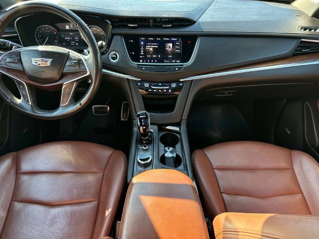 Used 2024 Cadillac XT5 Sportv AWD/4WD image 16