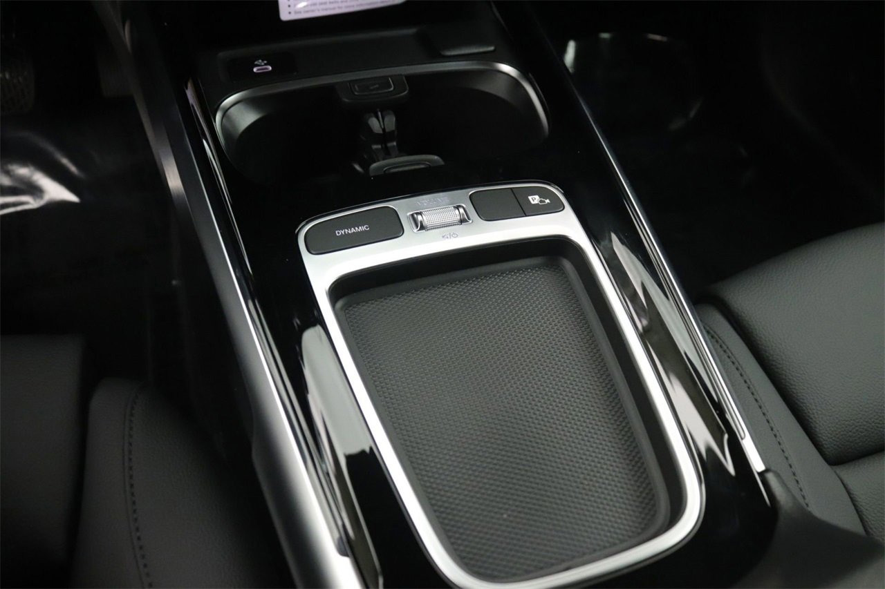 New 2026 Mercedes-Benz GLB 250 image 7