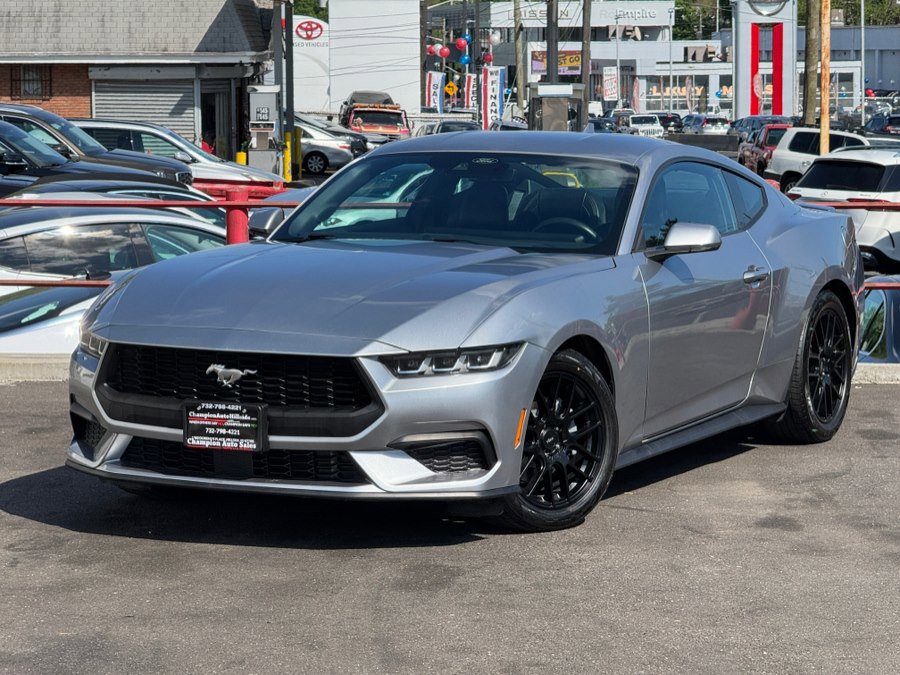 Used 2024 Ford Mustang Premium RWD image 9