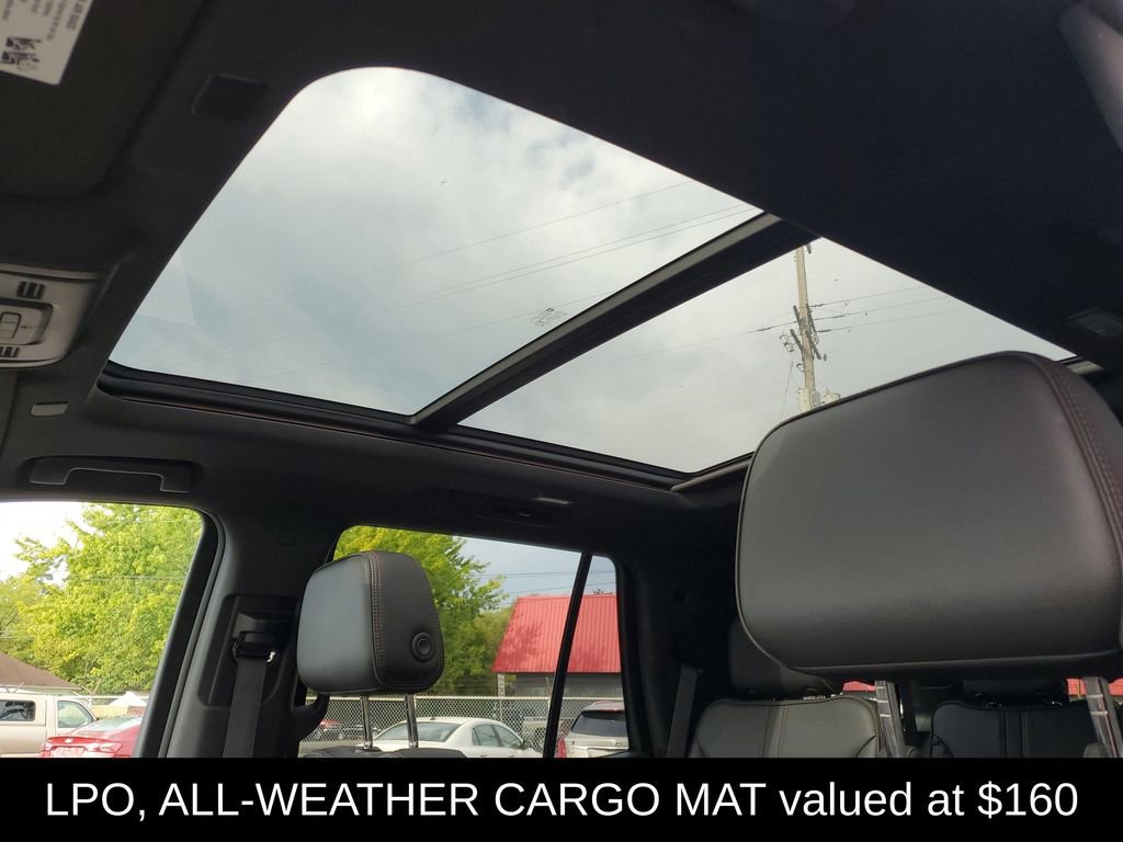 Used 2021 Chevrolet Tahoe RST w/ Luxury Package image 7