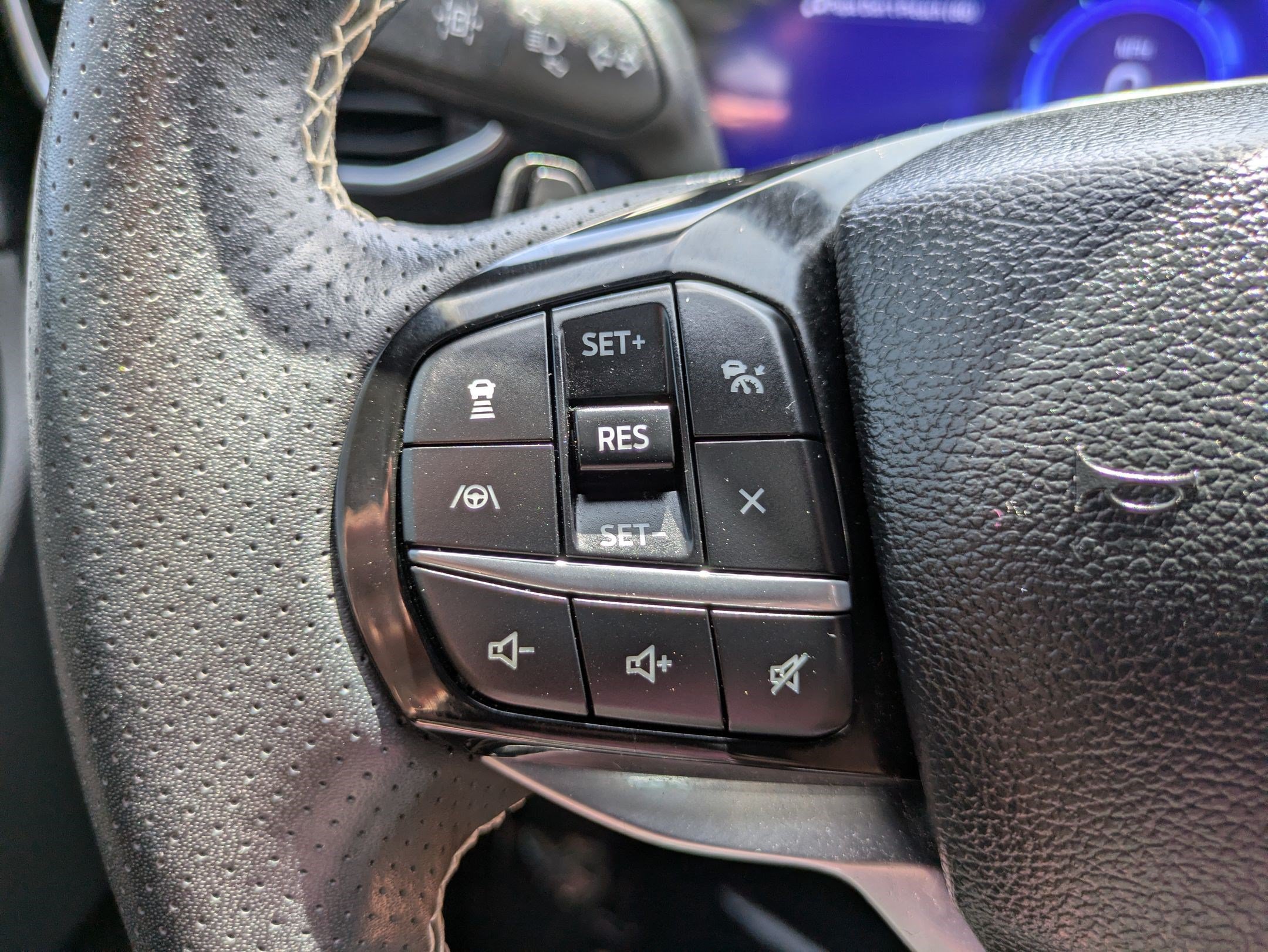 Used 2023 Ford Explorer ST w/ Equipment Group 401A AWD/4WD image 20