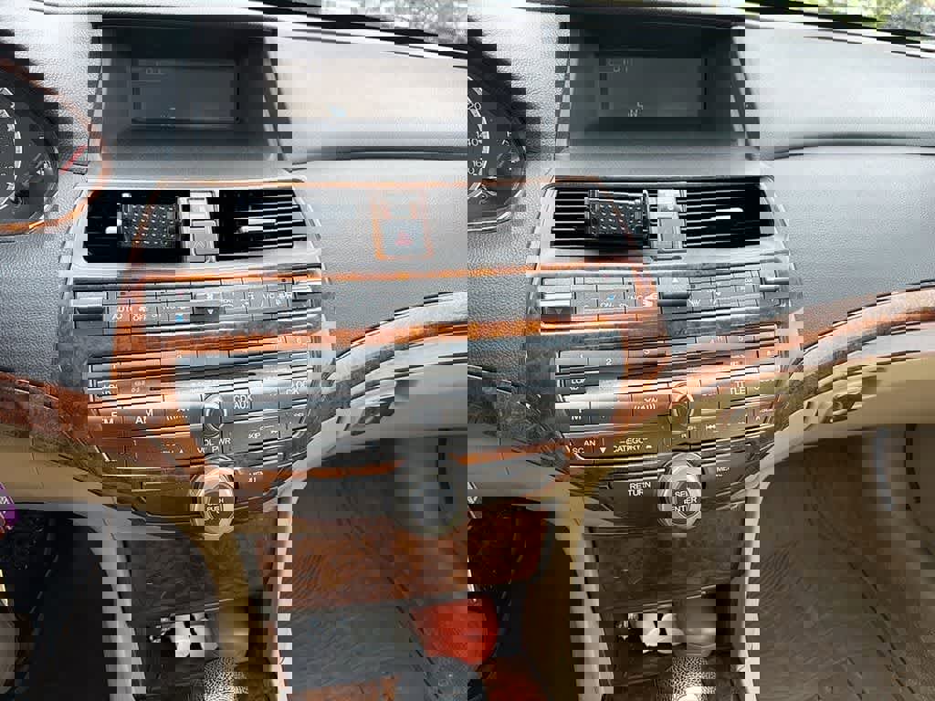 Used 2012 Honda Accord EX-L image 21