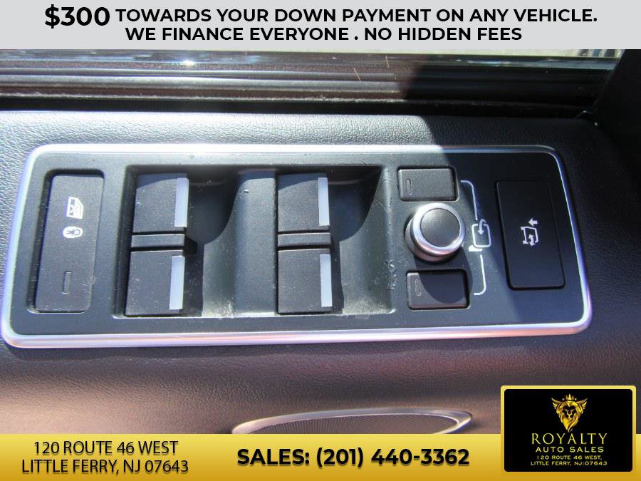 Used 2016 Land Rover Range Rover Supercharged image 32