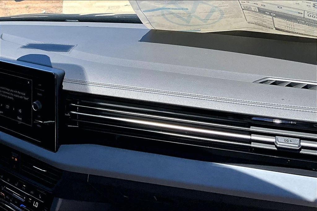 New 2026 Volkswagen Jetta SE FWD image 16