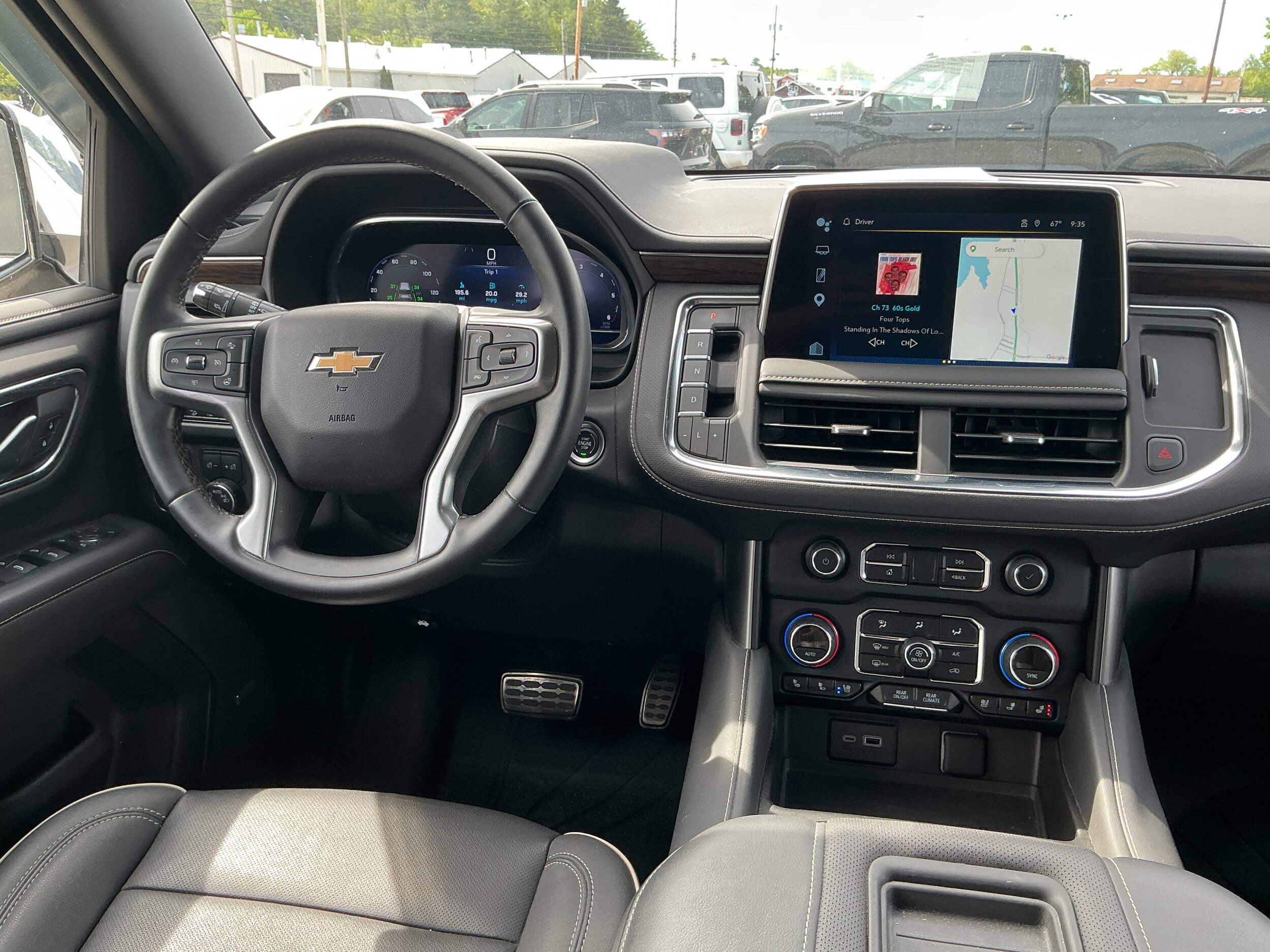 Used 2024 Chevrolet Tahoe Premier AWD/4WD image 6
