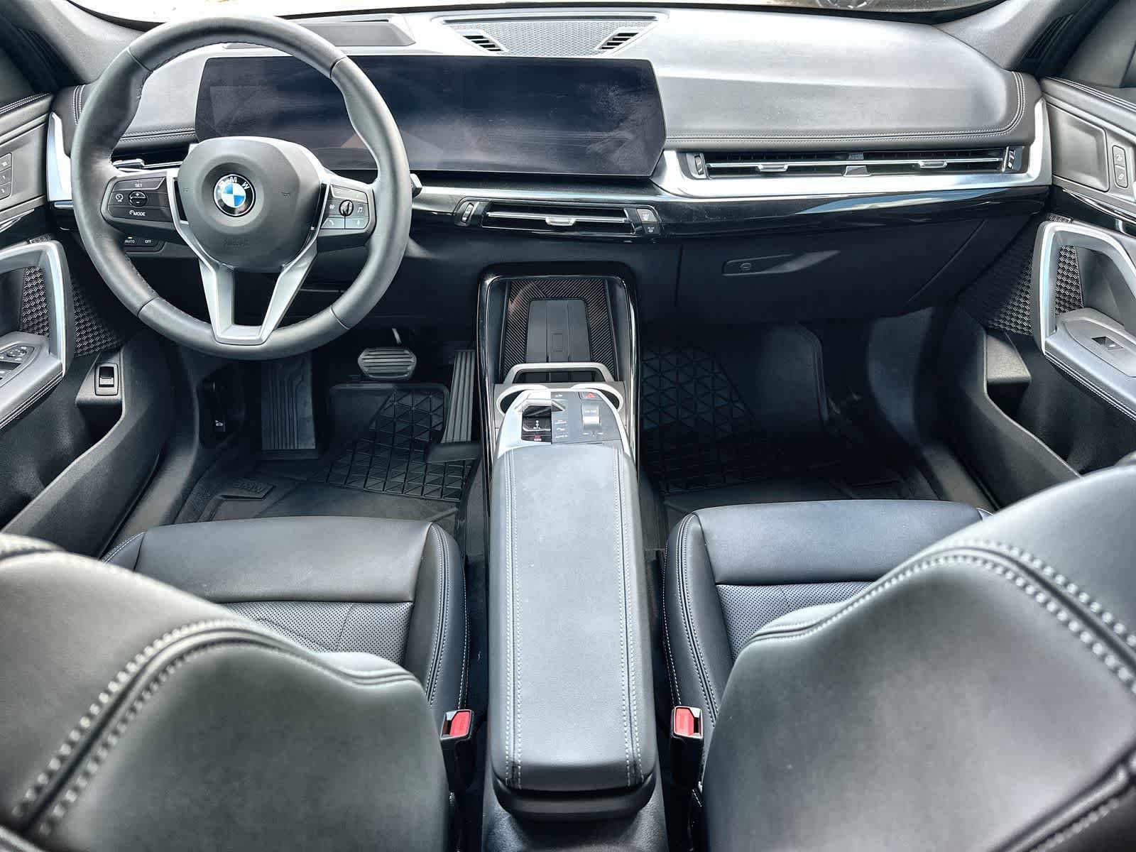 Used 2025 BMW X1 xDrive28i w/ Technology Package AWD/4WD image 19
