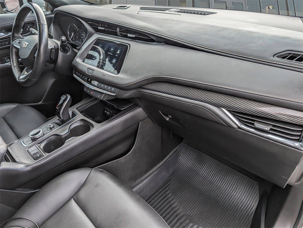 Certified 2021 Cadillac XT4 Sport w/ Cold Weather Package image 28