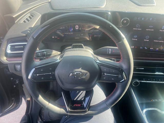Used 2026 Chevrolet Traverse RS FWD image 8